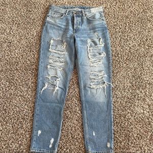 Ripped Boyfriend Jeans